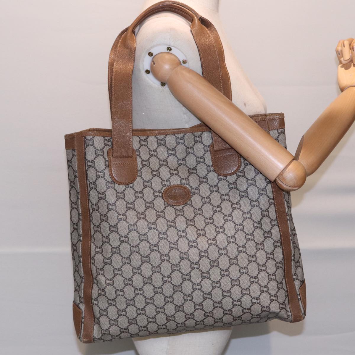 GUCCI GG Plus Supreme Tote Bag PVC Leather Beige Brown Gold Auth yk14822