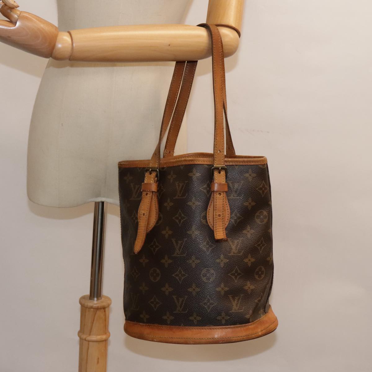 LOUIS VUITTON Monogram Bucket PM Shoulder Bag M42238 LV Auth yk14880