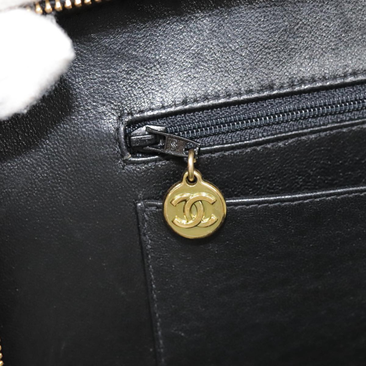 CHANEL Matelasse Chain Hand Bag Enamel Black Gold CC Auth yk14913