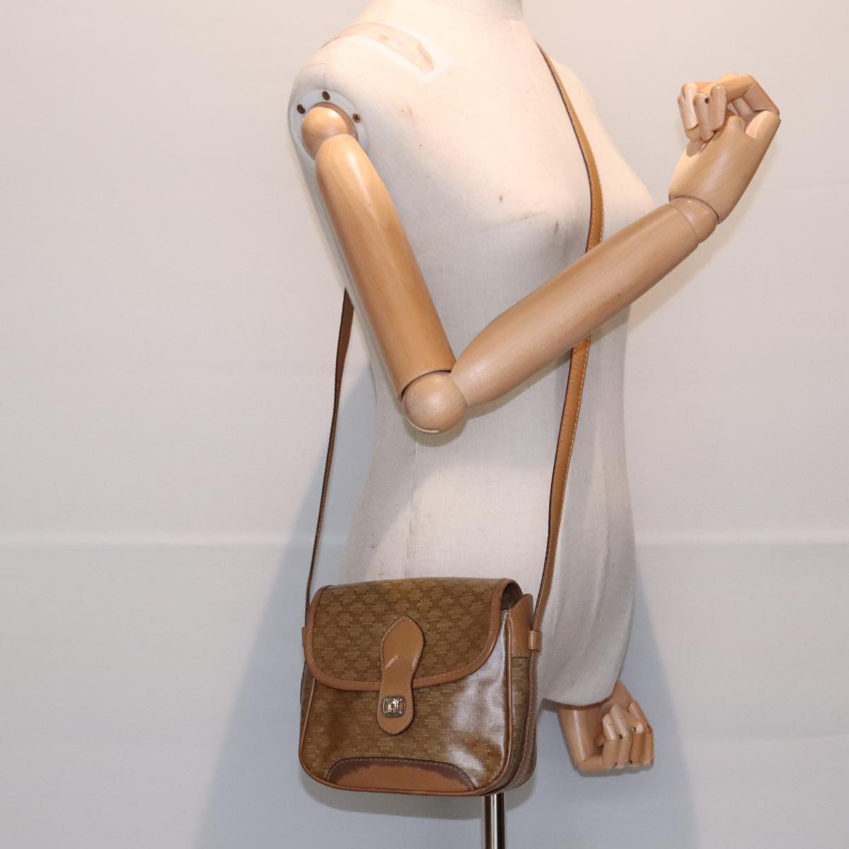 CELINE Macadam Canvas Shoulder Bag Beige Gold Auth yk14932