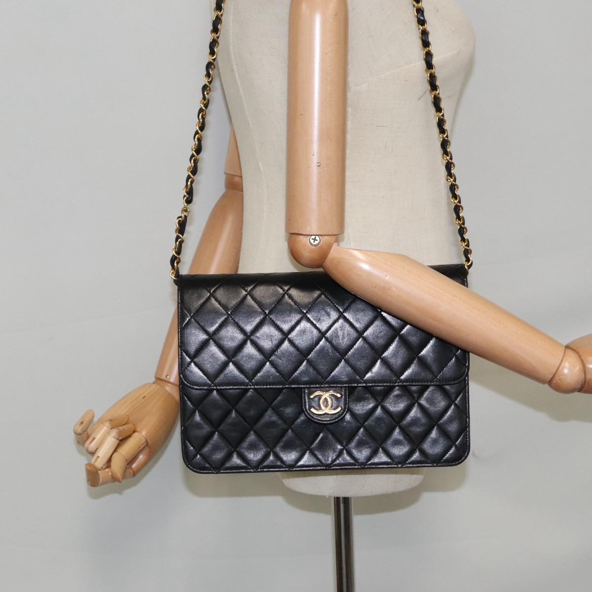 CHANEL Matelasse Chain Shoulder Bag Lamb Skin Black Gold CC Auth yk15430