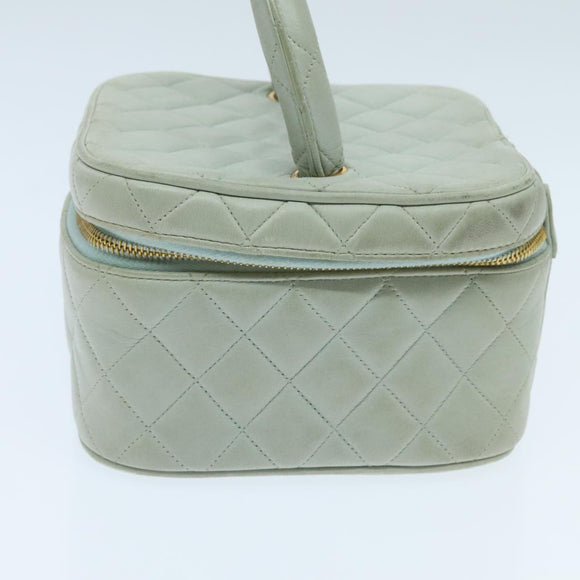 CHANEL Matelasse Vanity Cosmetic Pouch Lamb Skin Blue Gold CC Auth yk15445