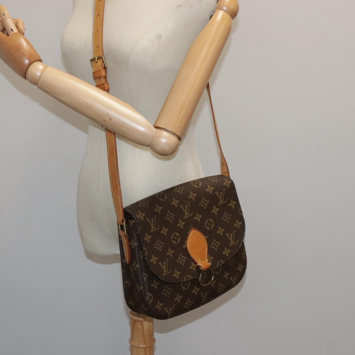 LOUIS VUITTON Monogram Saint Cloud GM Shoulder Bag M51242 LV Auth yk15471