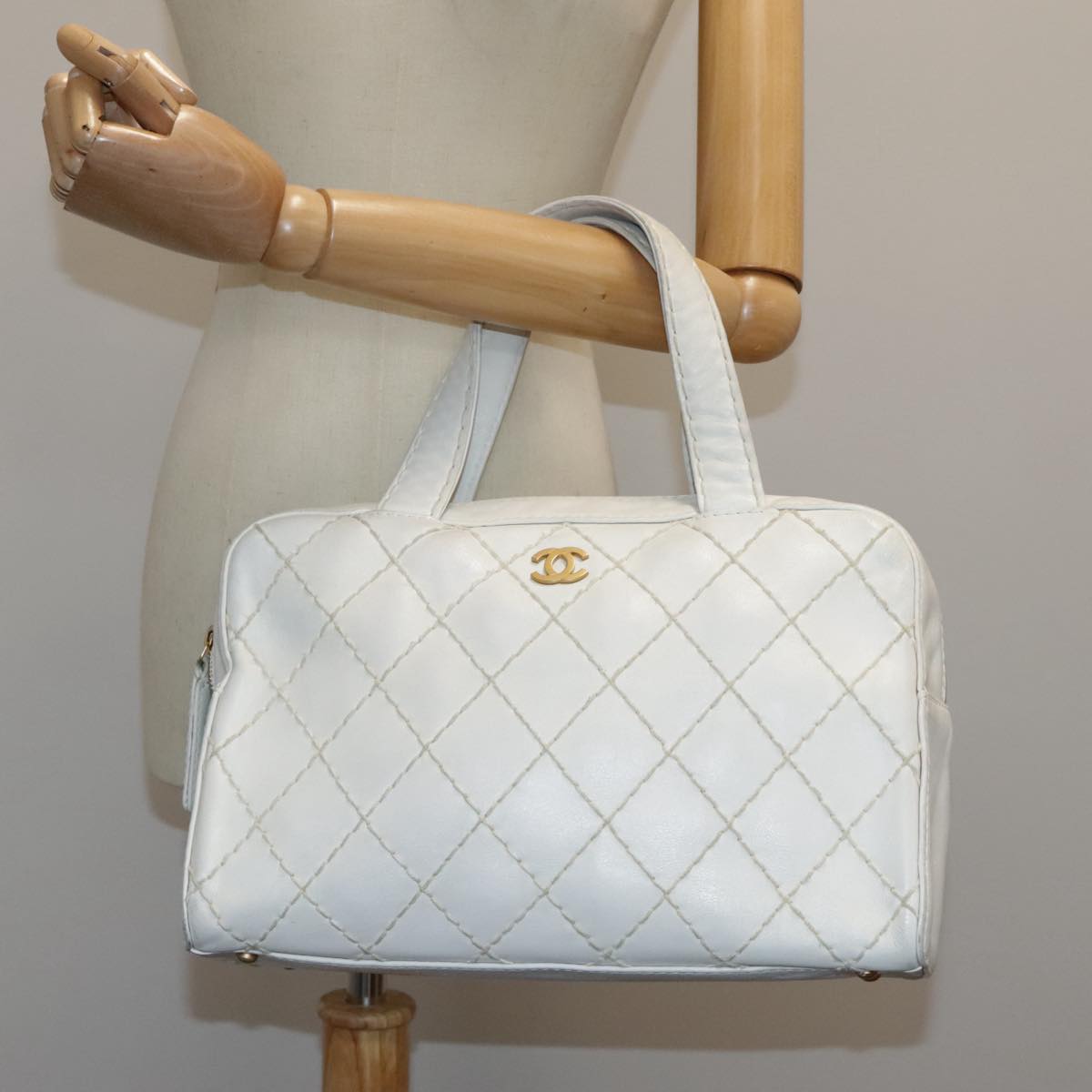 CHANEL Wild Stitch Hand Bag Leather White Gold CC Auth yk15489