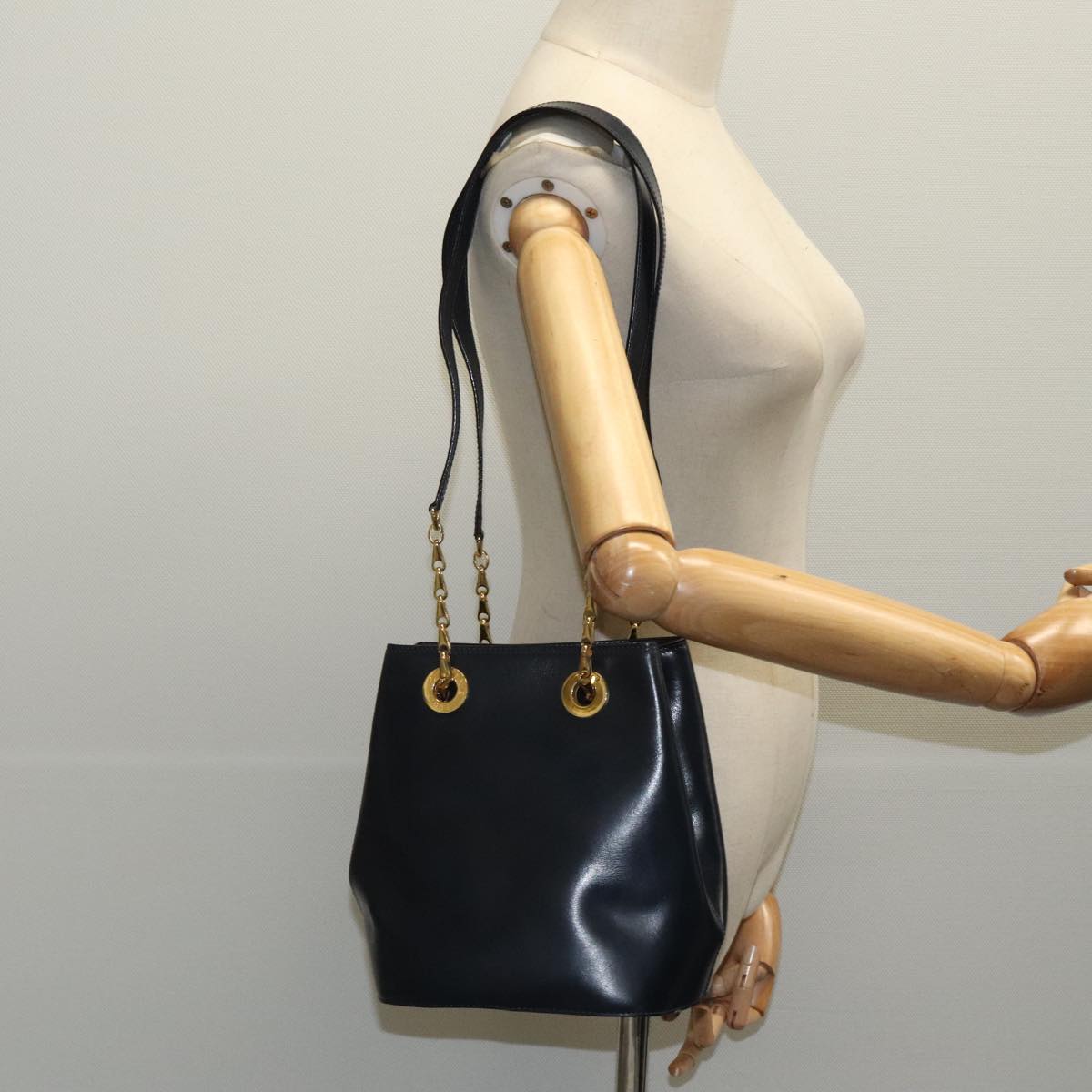 CELINE Chain Shoulder Bag Leather Navy Gold Auth yk15532