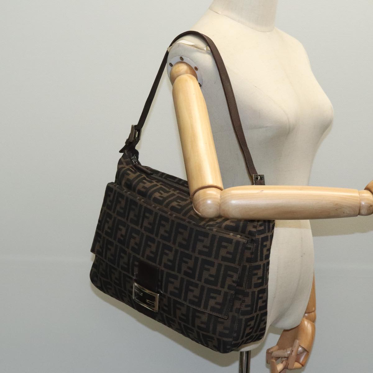 FENDI Zucca Canvas Mamma Baguette Shoulder Bag Brown Black Silver Auth yk15544