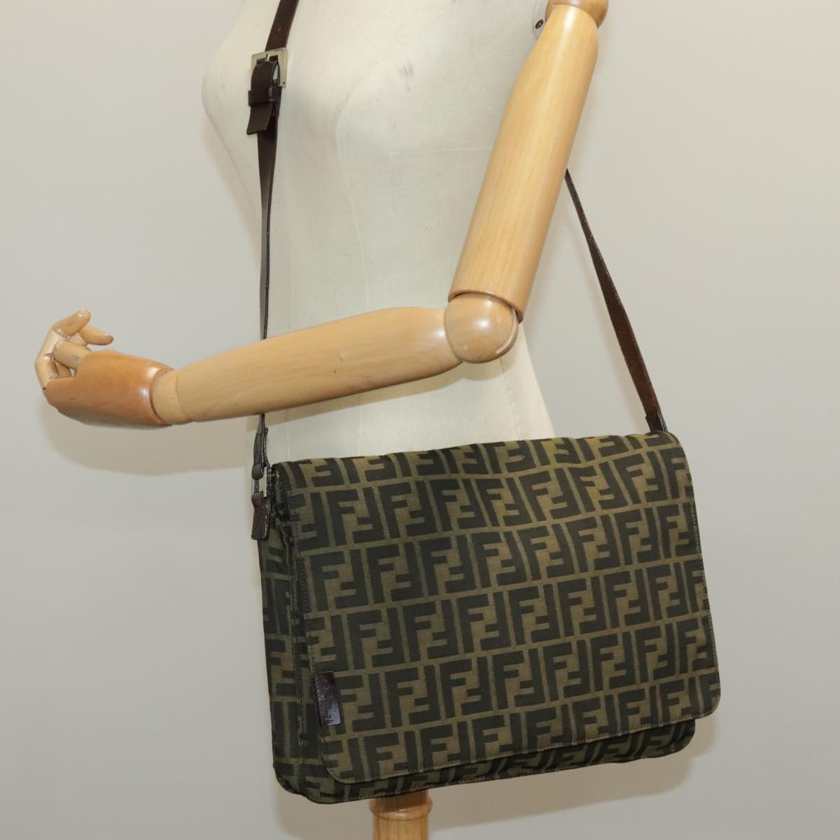 FENDI Zucca Canvas Shoulder Bag Brown Auth yk15561