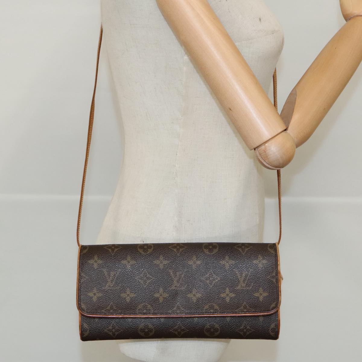 LOUIS VUITTON Monogram Pochette Twin GM Shoulder Bag M51852 LV Auth yk15598