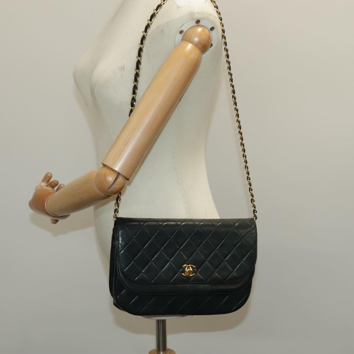 CHANEL Matelasse Chain Double Flap Bag Lamb Skin Black Gold CC Auth yk15608A