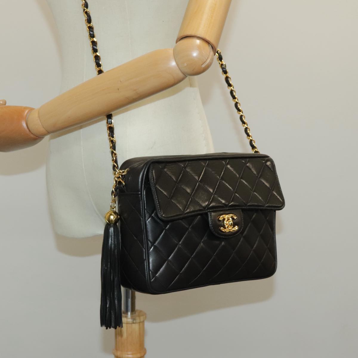 CHANEL Matelasse Chain Shoulder Bag Lamb Skin Black Gold CC Auth yk15611A