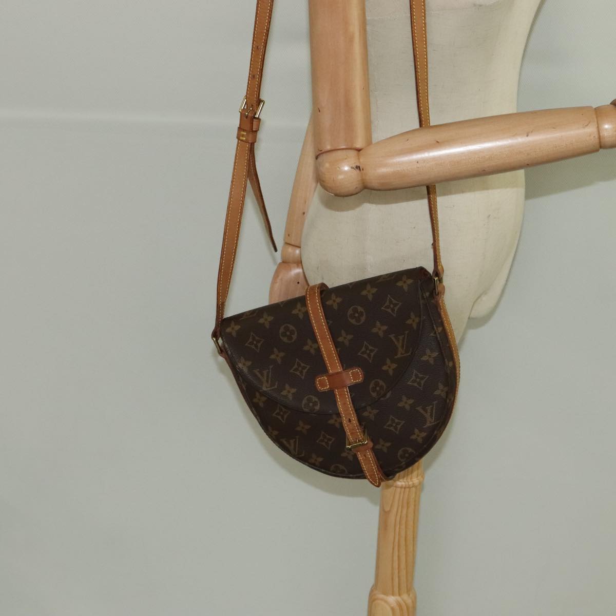 LOUIS VUITTON Monogram Chantilly MM Shoulder Bag M51233 LV Auth yk15642