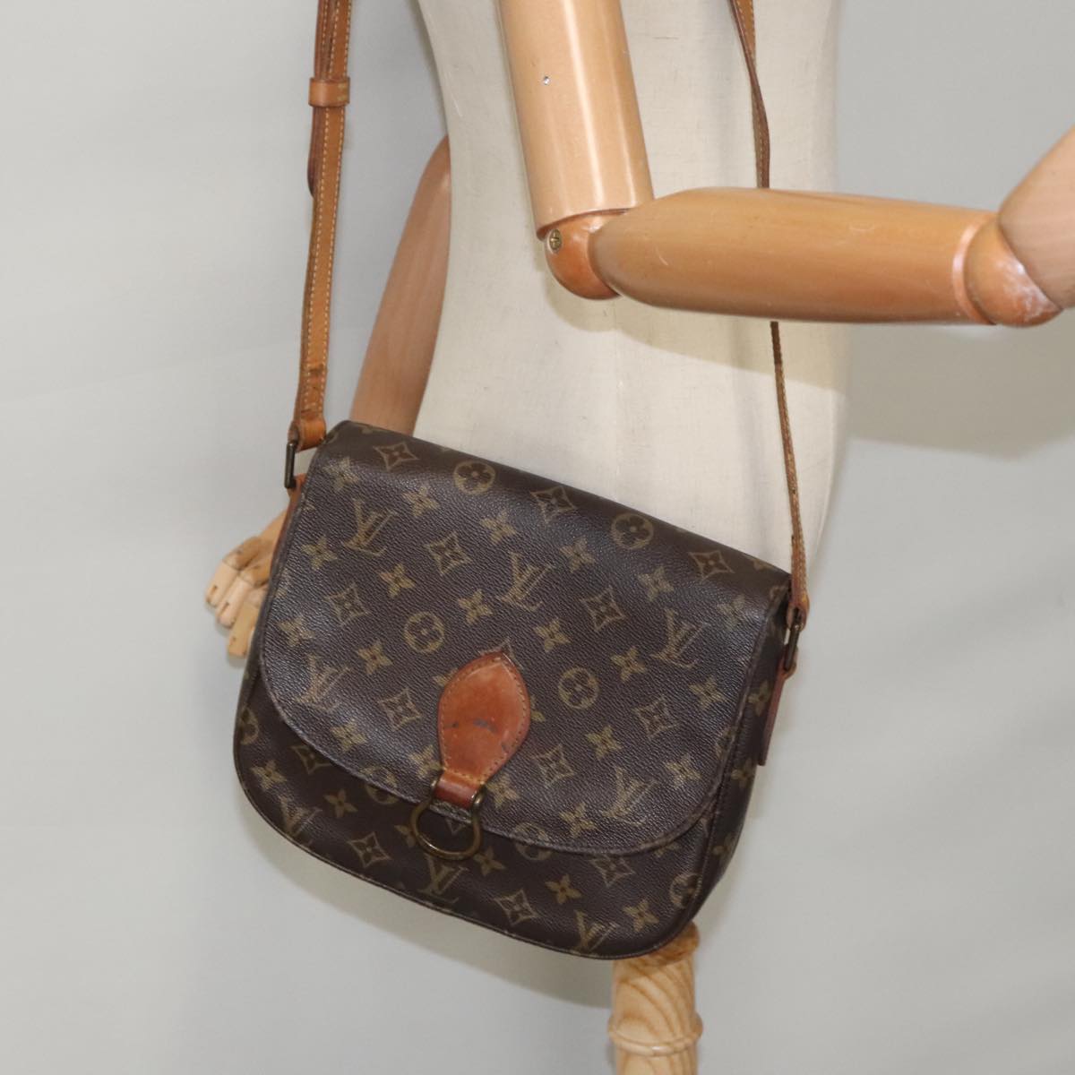 LOUIS VUITTON Monogram Saint Cloud GM Shoulder Bag M51242 LV Auth yk15729