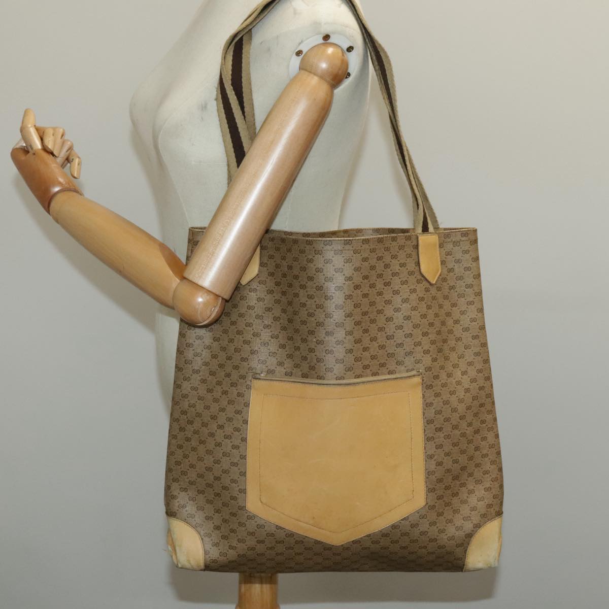 GUCCI Micro GG Canvas Tote Bag PVC Leather Beige Auth yk15747