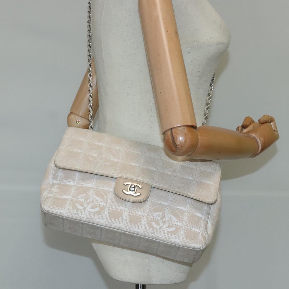 CHANEL Choco Bar New Travel Line Chain Bag Canvas Beige Silver CC Auth yk15784