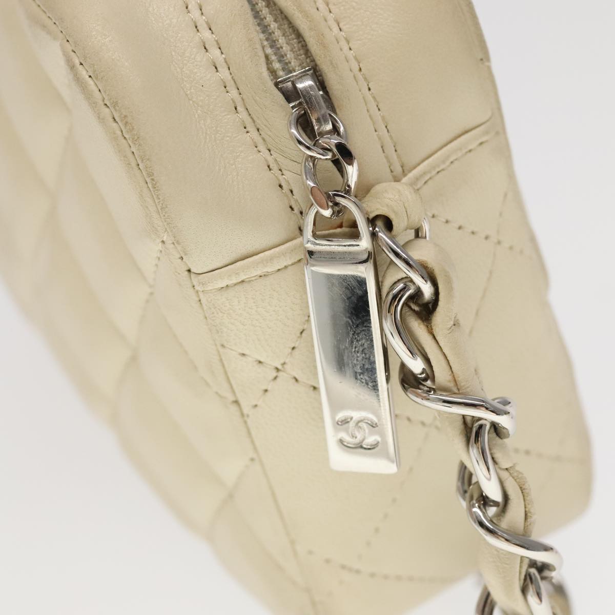 CHANEL Matelasse Chain Hand Bag Lamb Skin White Silver CC Auth yk15902