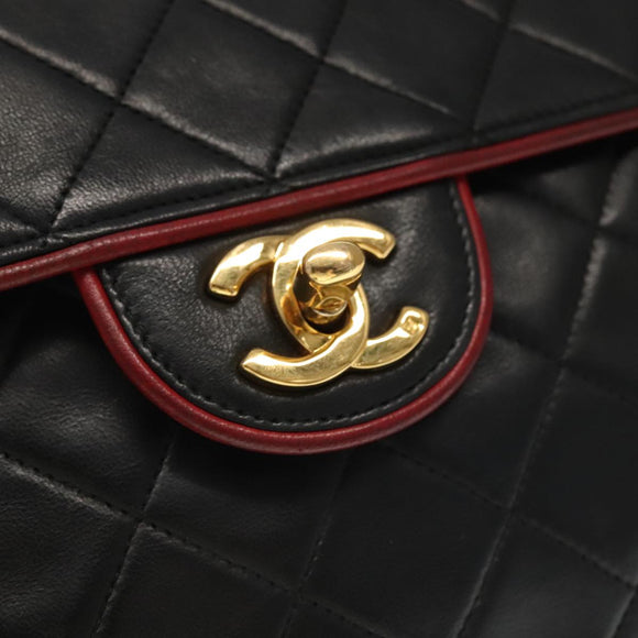 CHANEL Matelasse Turn Lock Chain Bag Lamb Skin Black Gold CC Auth yk15912V