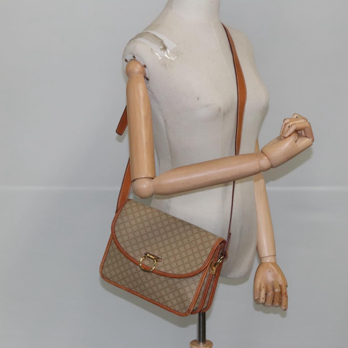 CELINE Macadam Canvas Shoulder Bag Beige Gold Auth yk15952