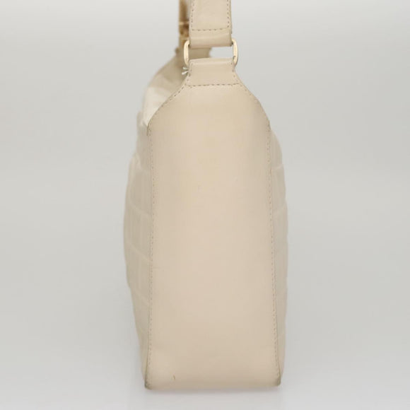 CHANEL Choco Bar Shoulder Bag Leather White CC Auth yk17128