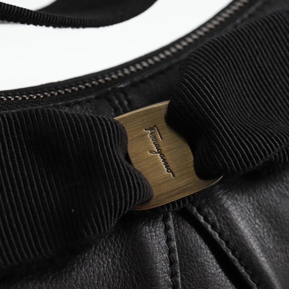 Salvatore Ferragamo Vala Shoulder Bag Leather Black Auth yk18131V