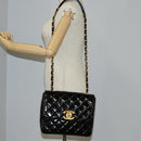 CHANEL Matelasse Chain Shoulder Bag Patent leather Black Gold CC Auth yk18276-27