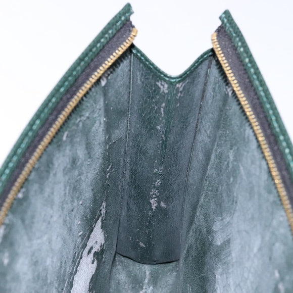 LOUIS VUITTON Taiga Poche Toilette 26 Pouch Epicea LV Auth yk19145