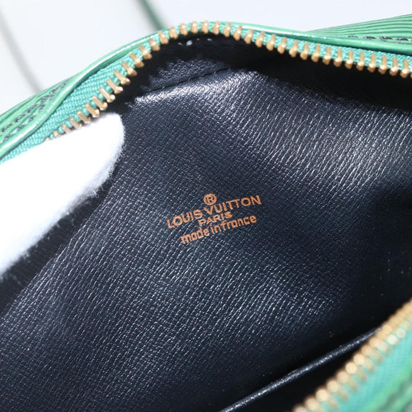 LOUIS VUITTON Epi Danube Shoulder Bag Green M45634 LV Auth yk19922