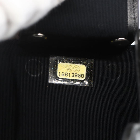 CHANEL Matelasse Key Case Enamel Black CC Auth yk20047V