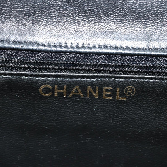 CHANEL Matelasse Ketting Schoudertas Lamsleer Zwart Goud CC Auth yk20399SAV