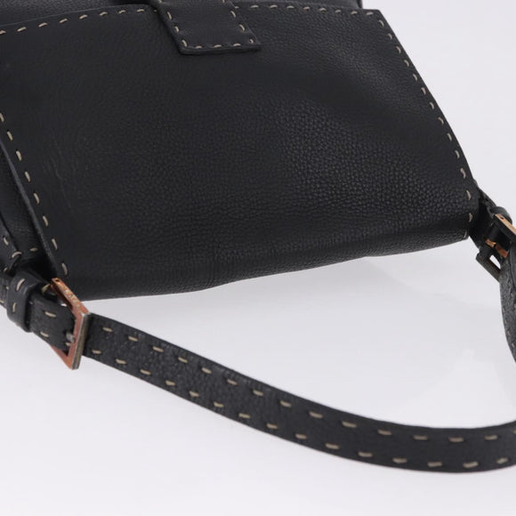 FENDI Selleria Mamma Baguette Shoulder Bag Leather Black Auth yk20809V