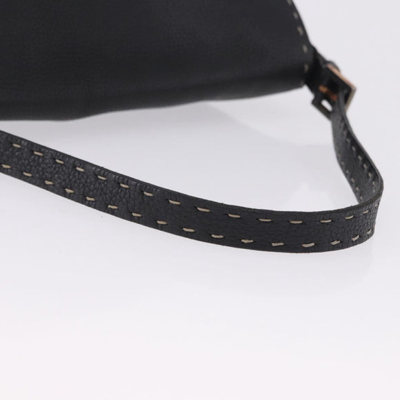 FENDI Selleria Mamma Baguette Shoulder Bag Leather Black Auth yk20809V