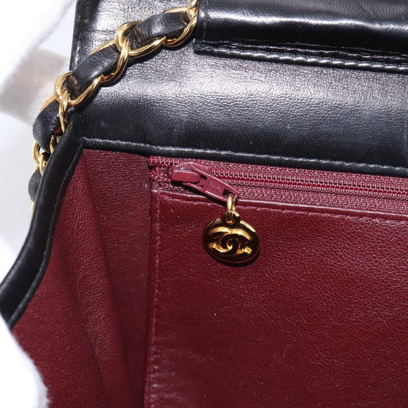 CHANEL Matelasse Turn Lock Chain Bag Lamb Skin Black Gold CC Auth yk20823SAM