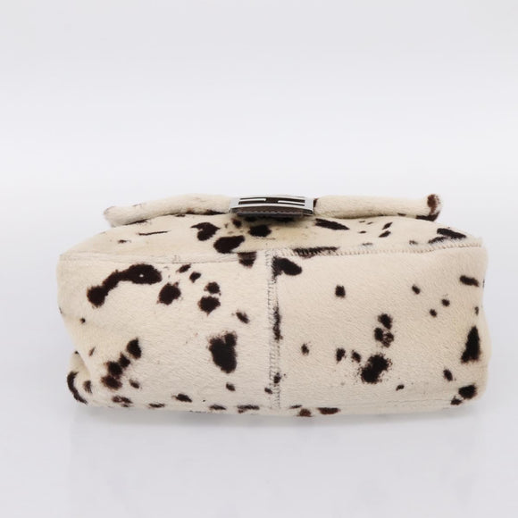 FENDI Mamma Baguette Shoulder Bag Harako leather White Silver Auth yk20827SAM