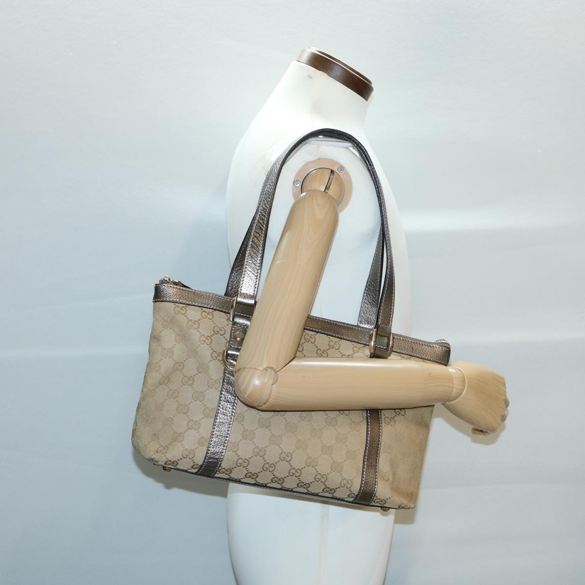 GUCCI GG Canvas Tote Bag Beige 141470213317 Auth yk5072