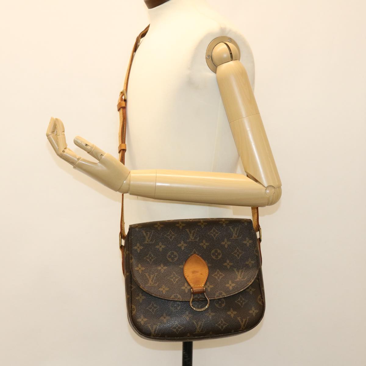 LOUIS VUITTON Monogram Saint Cloud GM Shoulder Bag M51242 LV Auth yk7080B