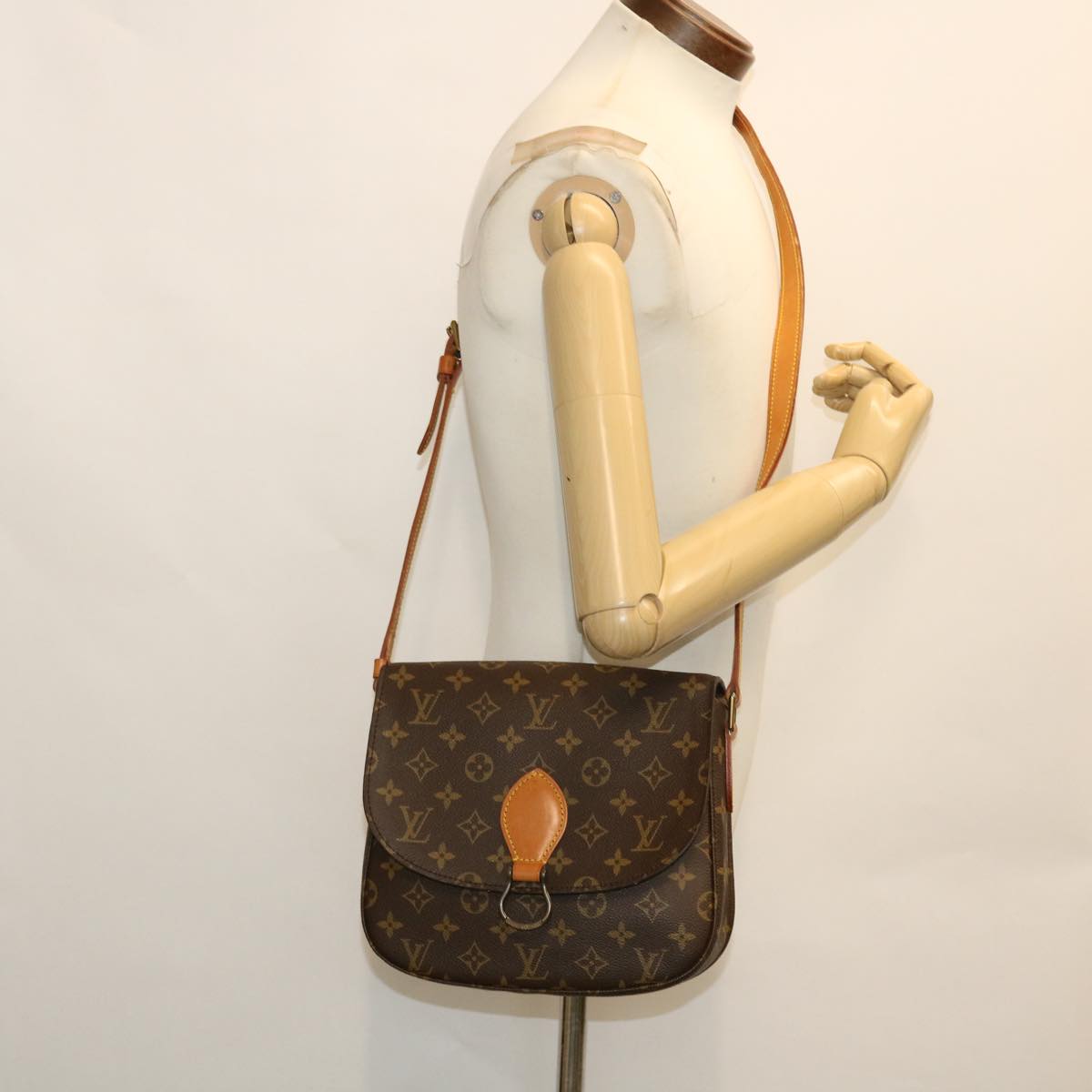 LOUIS VUITTON Monogram Saint Cloud GM Shoulder Bag M51242 LV Auth yk8200