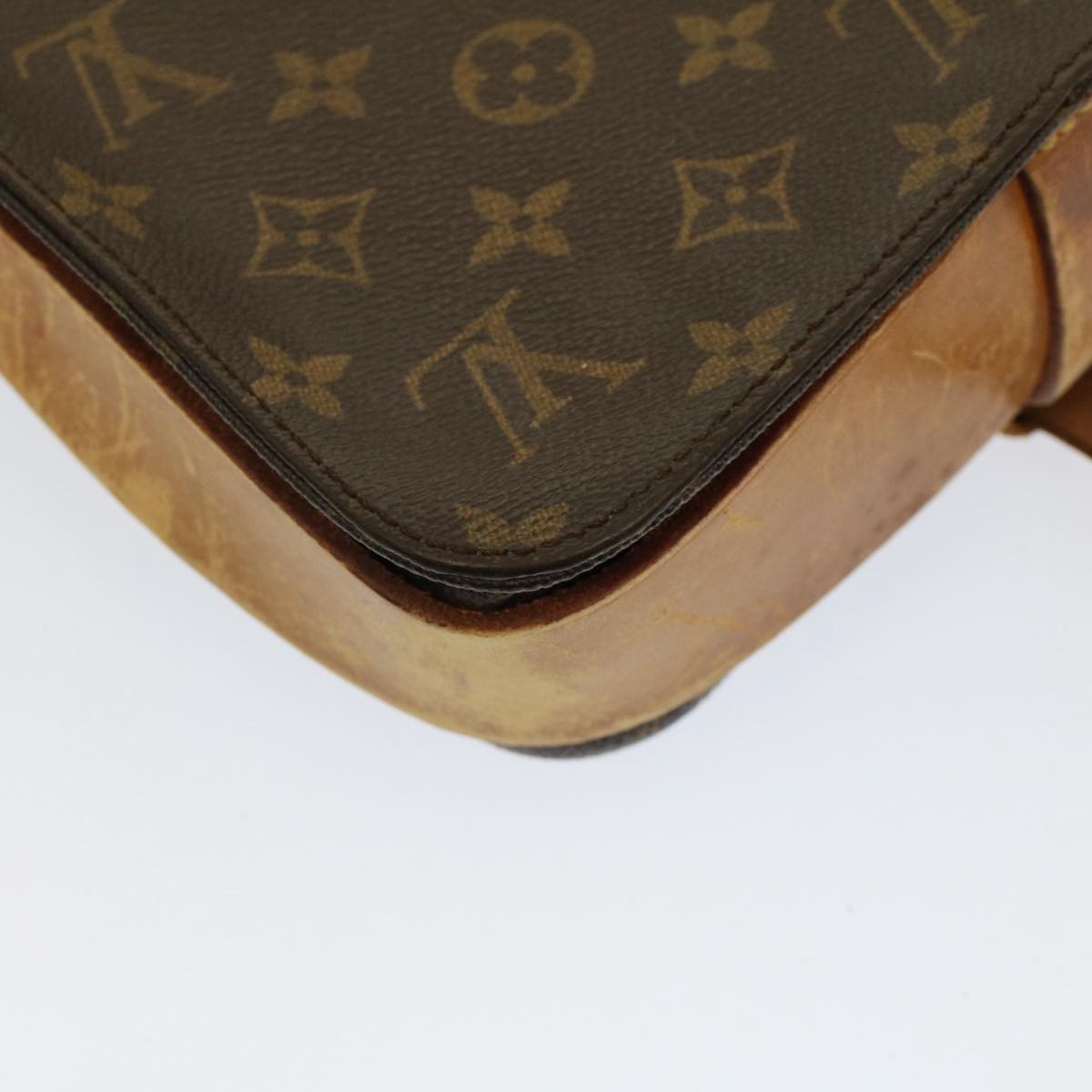 LOUIS VUITTON Monogram Cartouchiere MM Shoulder Bag M51253 LV Auth yk8271