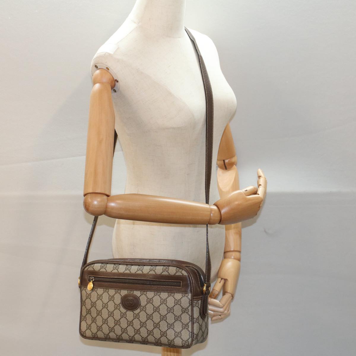 GUCCI GG Canvas Shoulder Bag PVC Leather Beige 001.56.0942 Auth yk8312