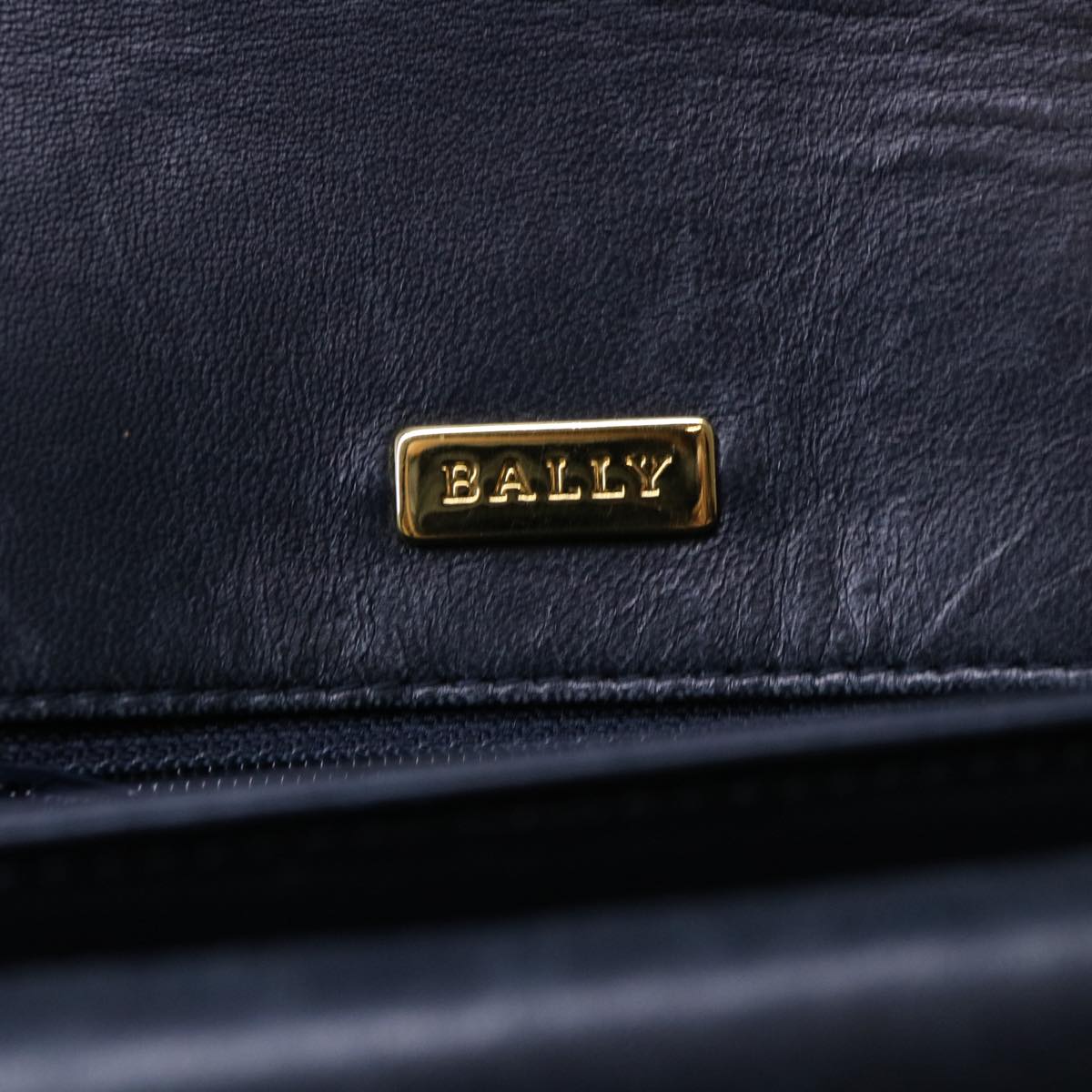 BALLY Quilted Chain Shoulder Bag Leather Black Auth yk8365B