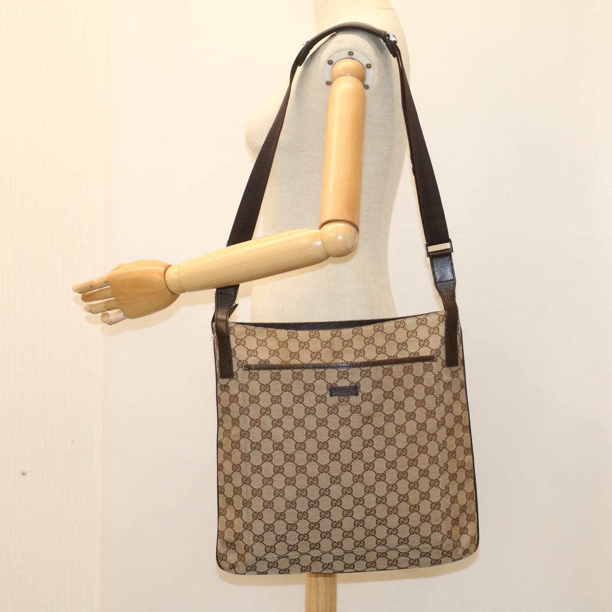 GUCCI GG Canvas Shoulder Bag Beige 122791 Auth yk8575