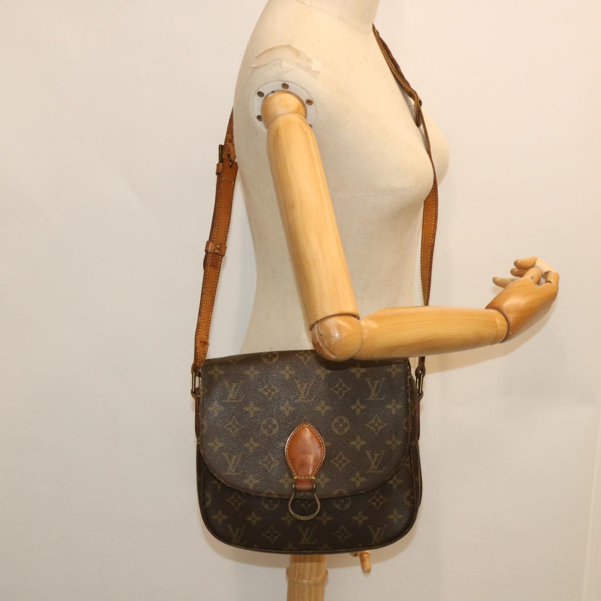 LOUIS VUITTON Monogram Saint Cloud GM Shoulder Bag M51242 LV Auth yk8580