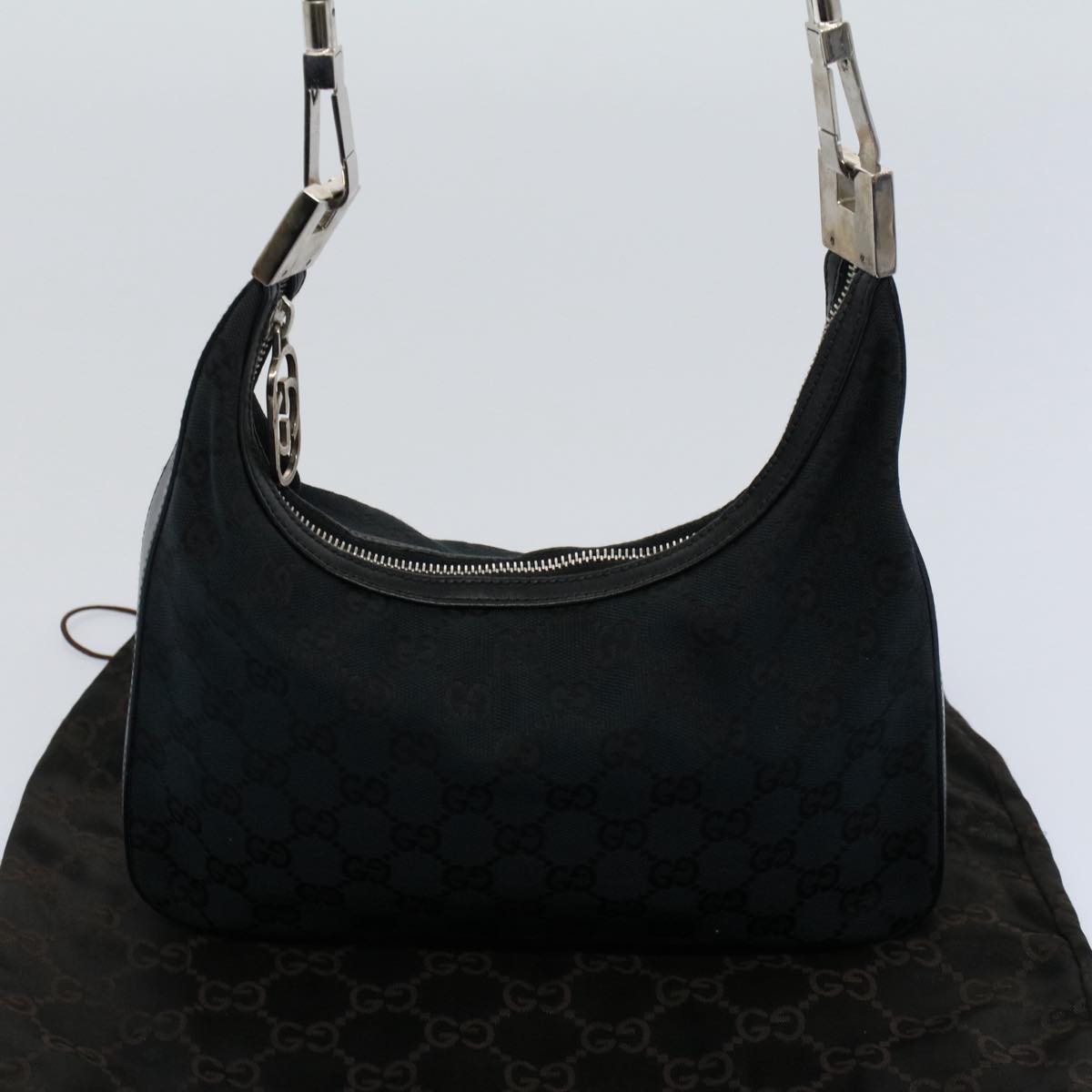 GUCCI GG Canvas Shoulder Bag Black 001 3812 Auth yk8676