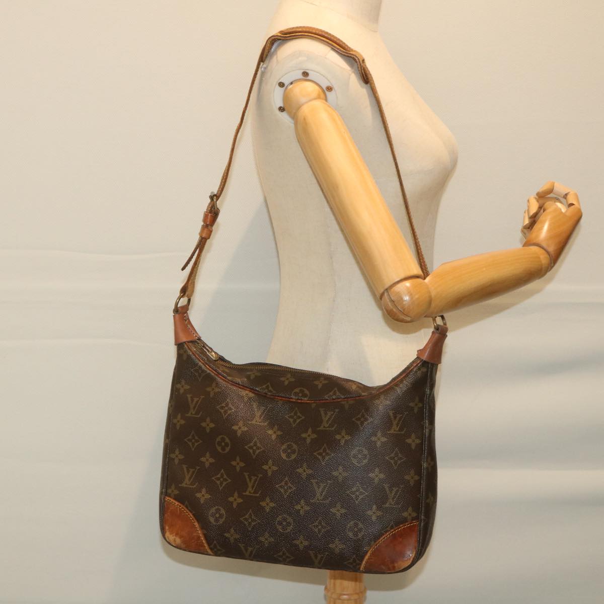 LOUIS VUITTON Monogram Boulogne 30 Shoulder Bag M51265 LV Auth yk8929