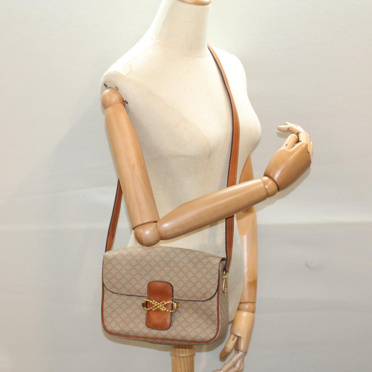 CELINE Macadam Canvas Shoulder Bag Beige Auth yk8964