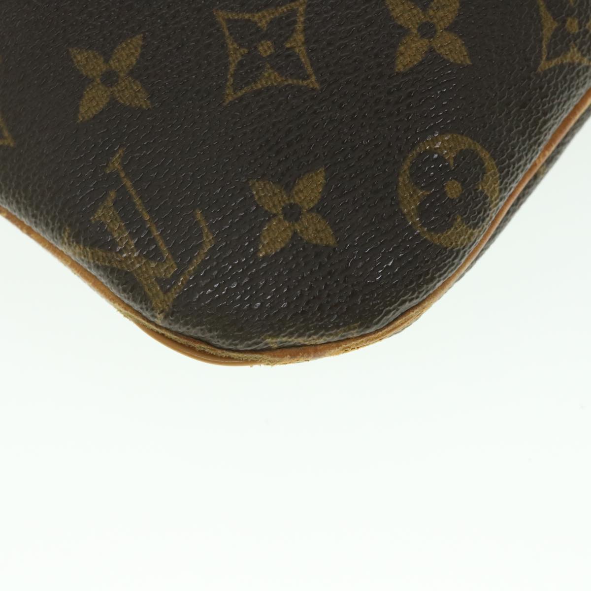 LOUIS VUITTON Monogram Pochette Bosphore Shoulder Bag M40044 LV Auth yk8977