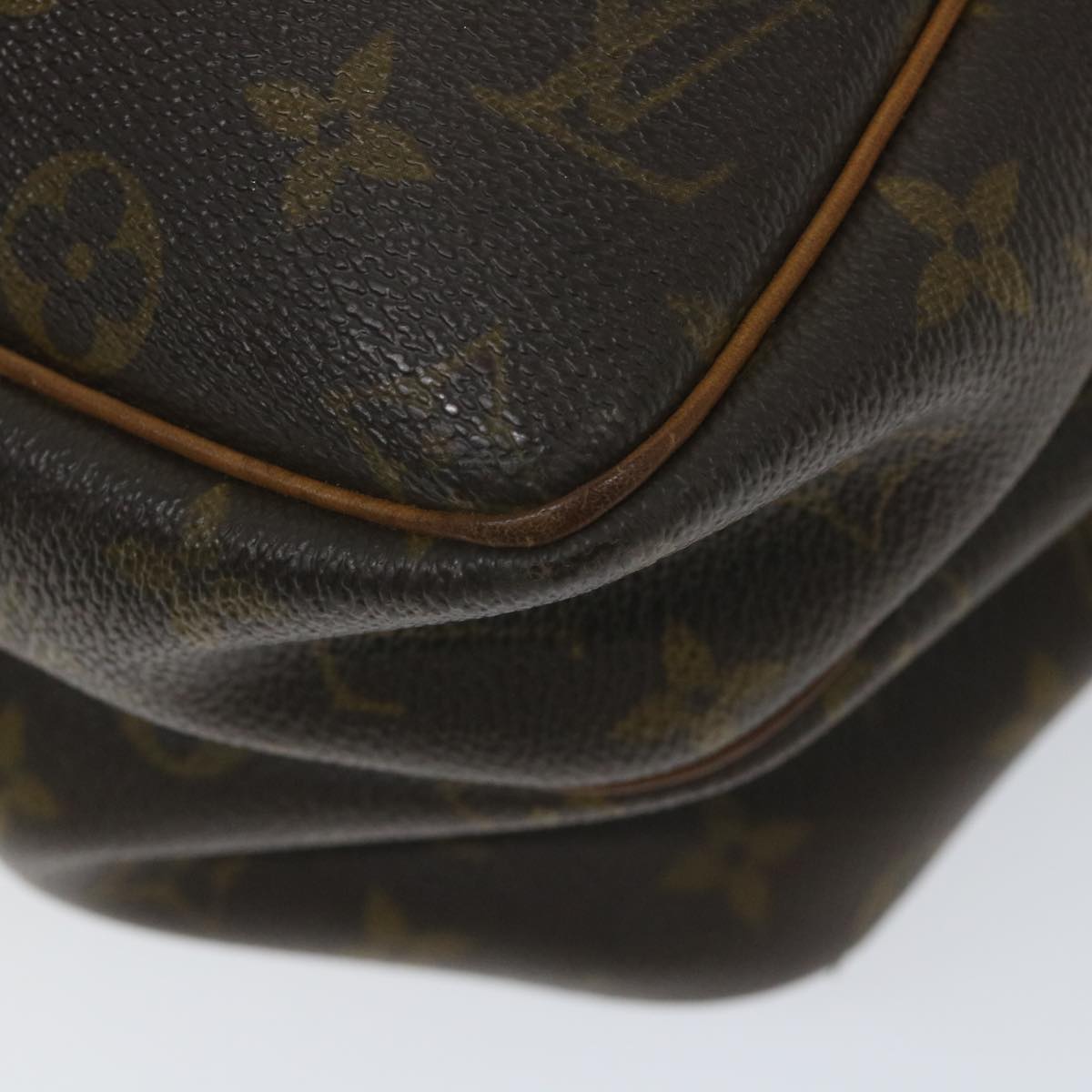 LOUIS VUITTON Monogram Reporter GM Shoulder Bag M45252 LV Auth yk9023