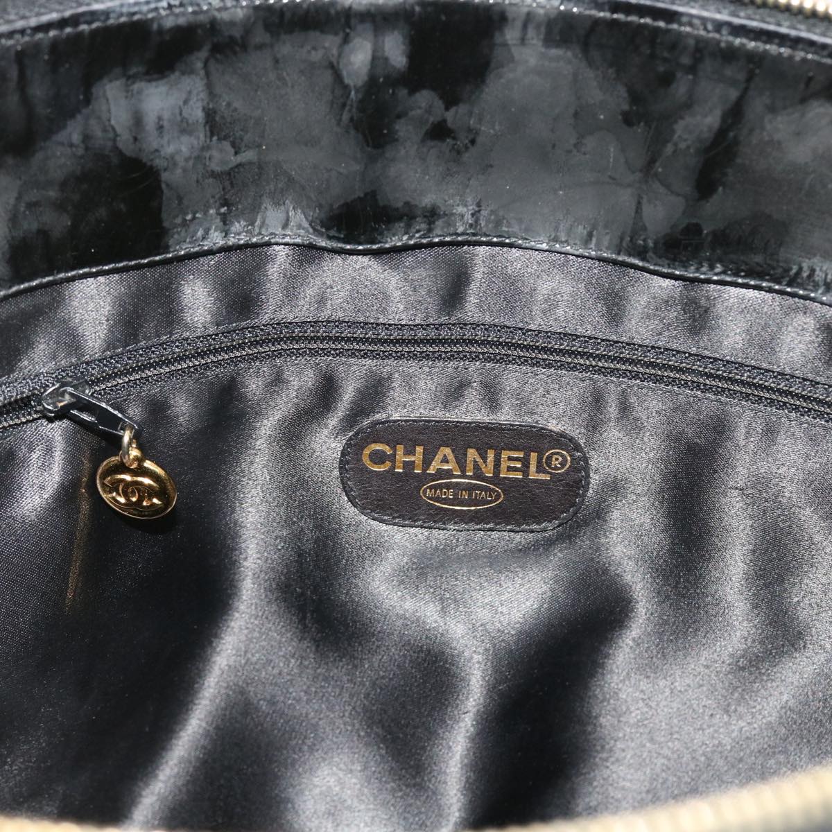 CHANEL Chain Shoulder Bag Patent leather Black CC Auth yk9053