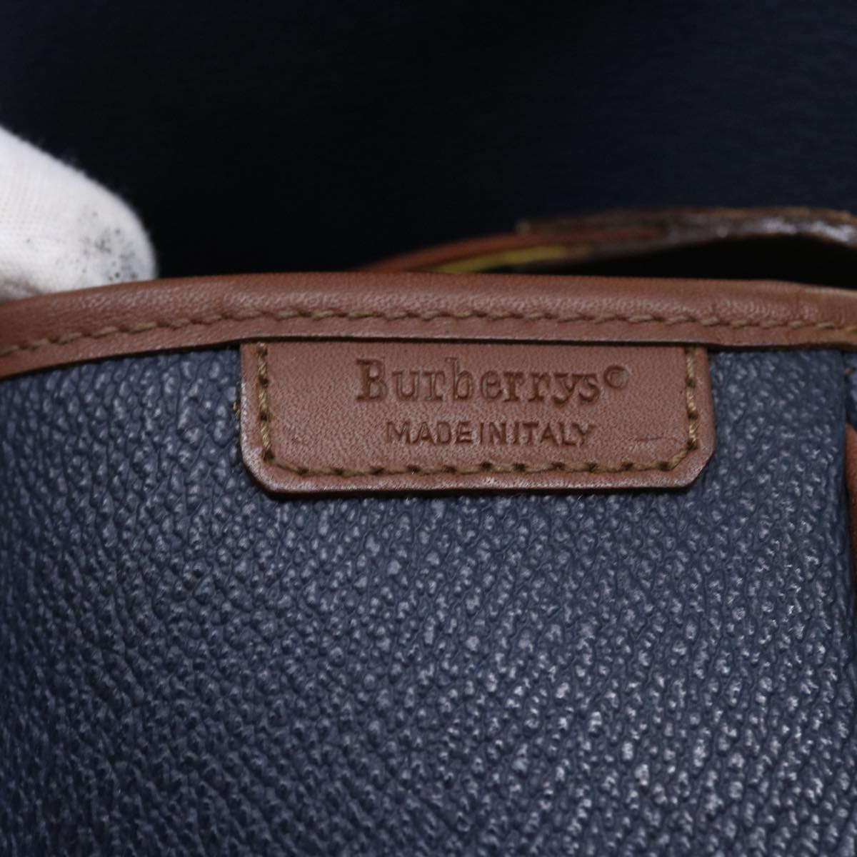 Burberrys Shoulder Bag Leather Navy Auth yk9080