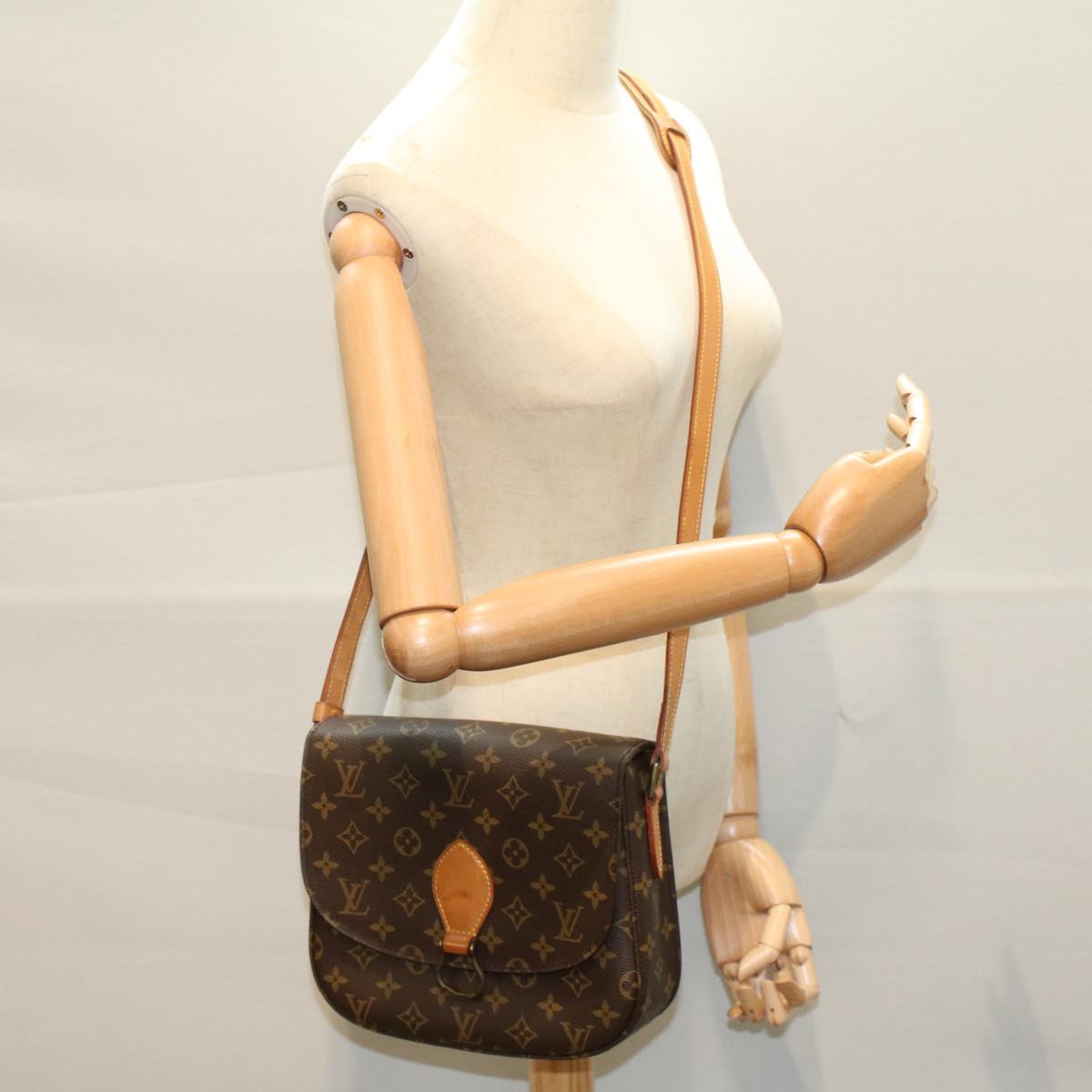 LOUIS VUITTON Monogram Saint Cloud GM Shoulder Bag M51242 LV Auth yk9206