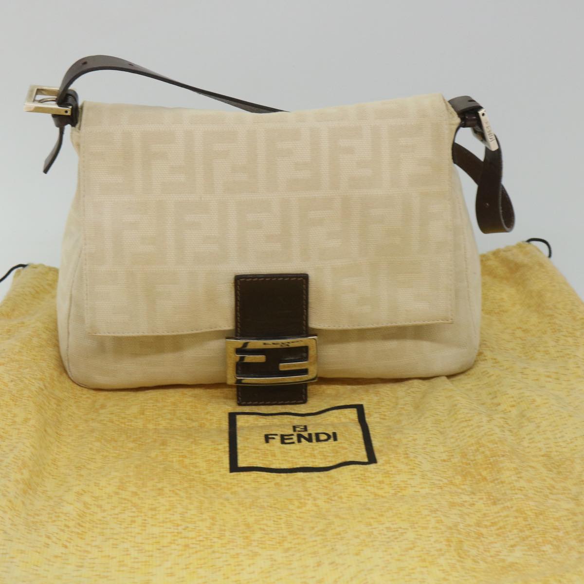 FENDI Zucca Canvas Mamma Baguette Shoulder Bag Beige Auth yk9224