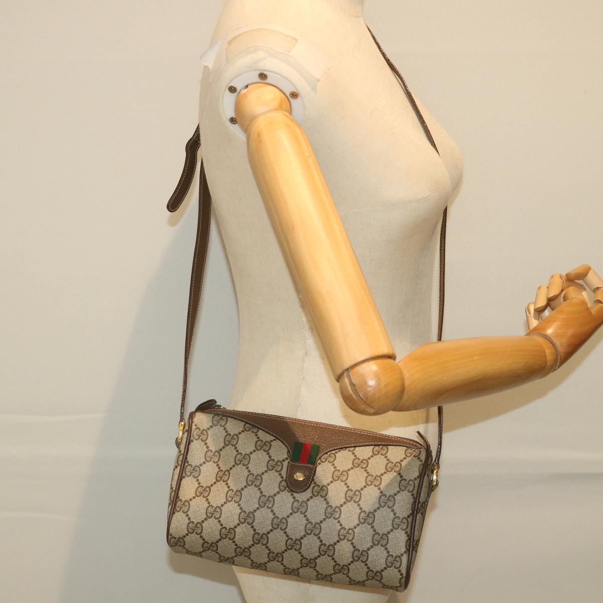 GUCCI GG Supreme Web Sherry Line Shoulder Bag Beige Red 89 02 018 Auth yk9270